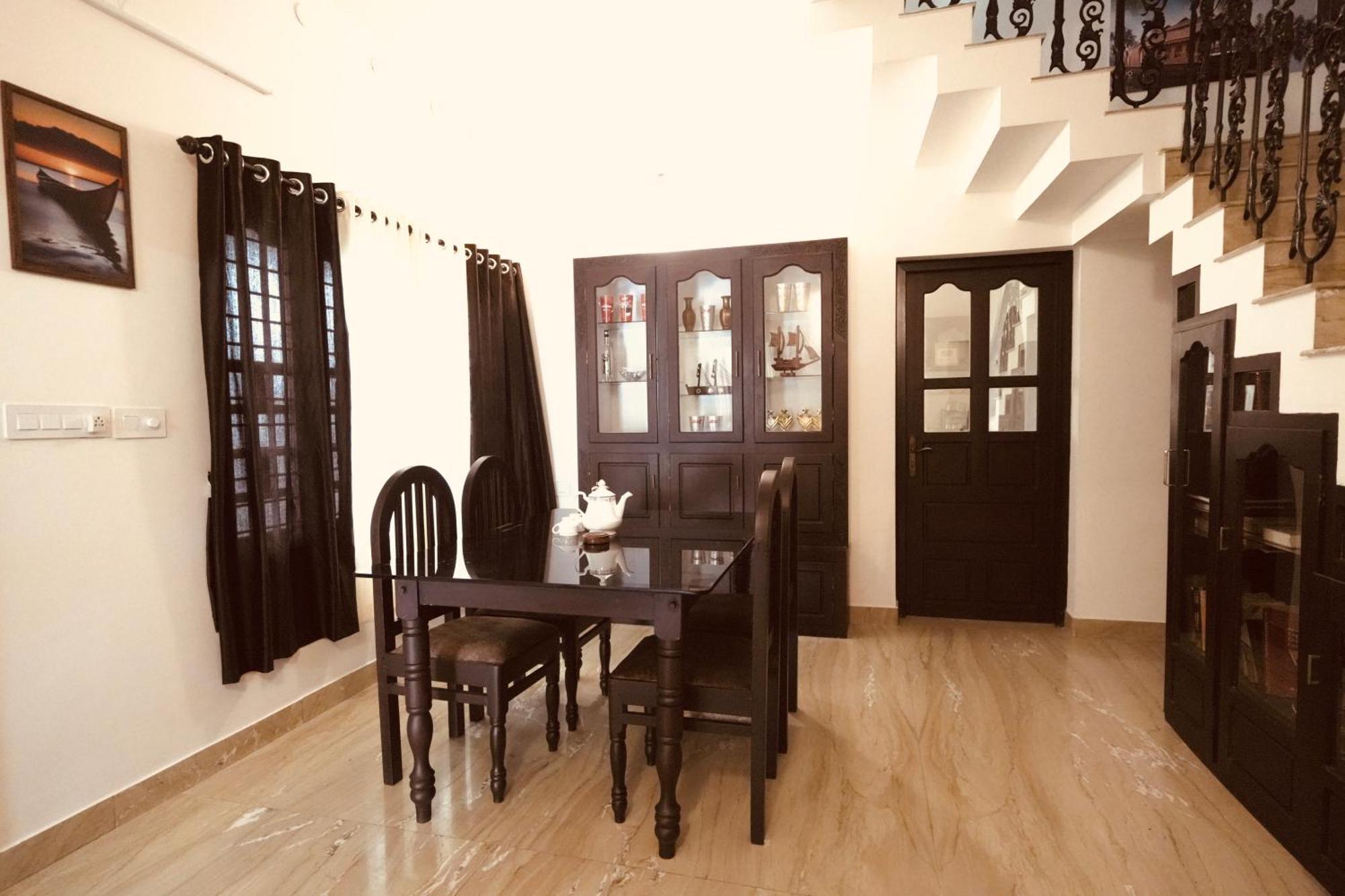 Daffodils Inn Alappuzha Luaran gambar