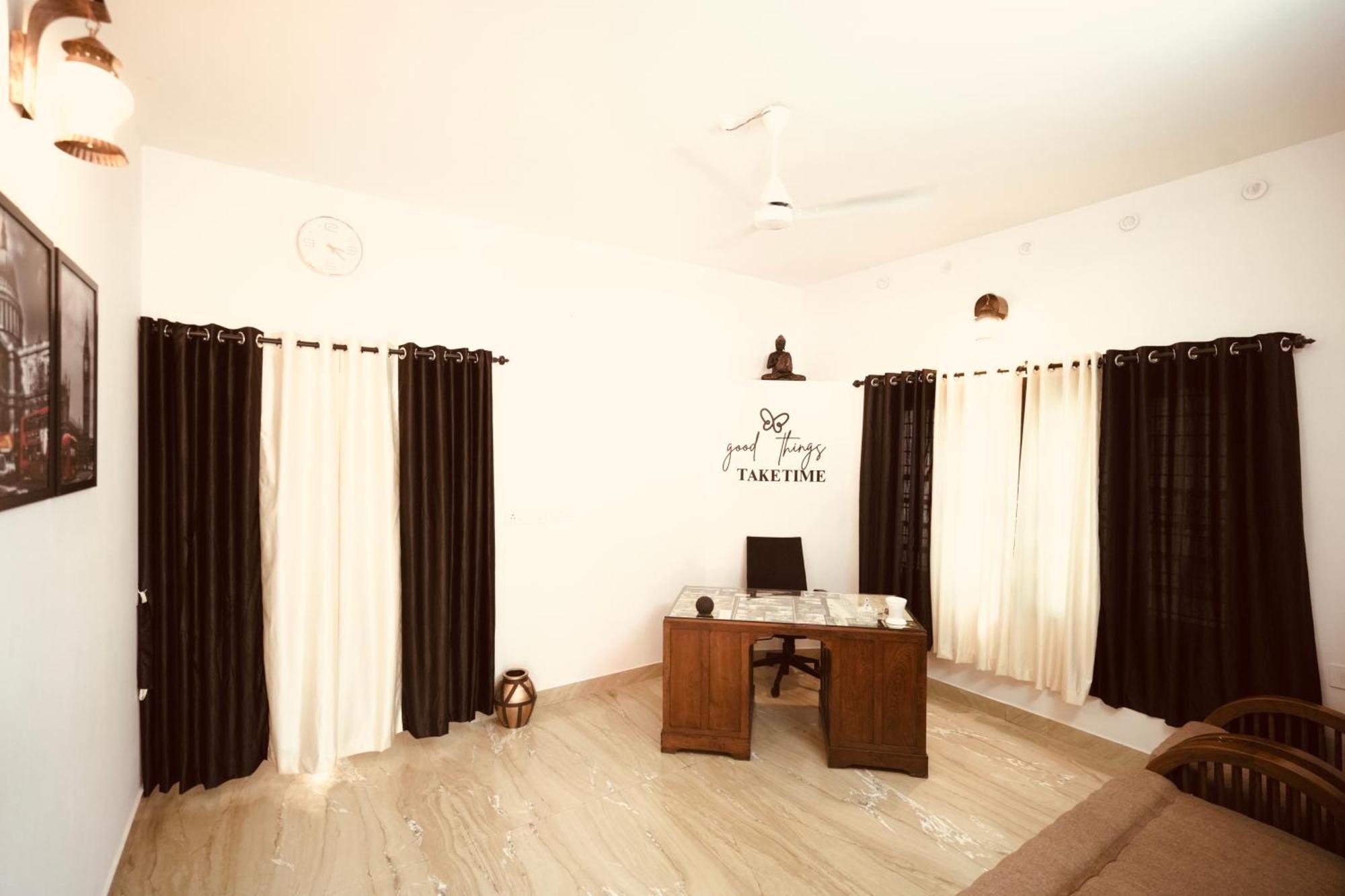 Daffodils Inn Alappuzha Luaran gambar