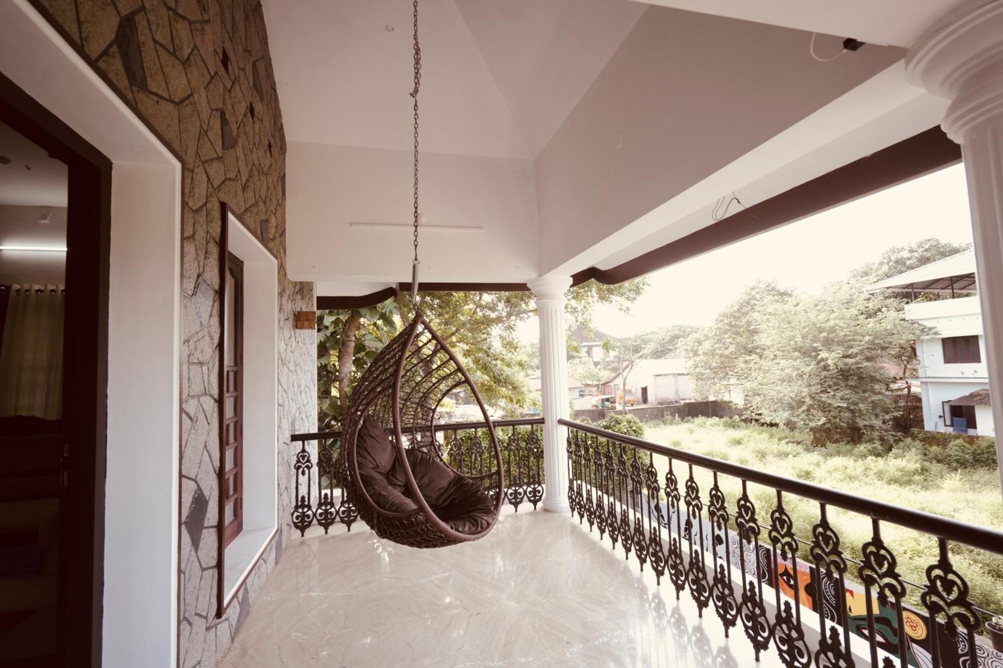 Daffodils Inn Alappuzha Luaran gambar