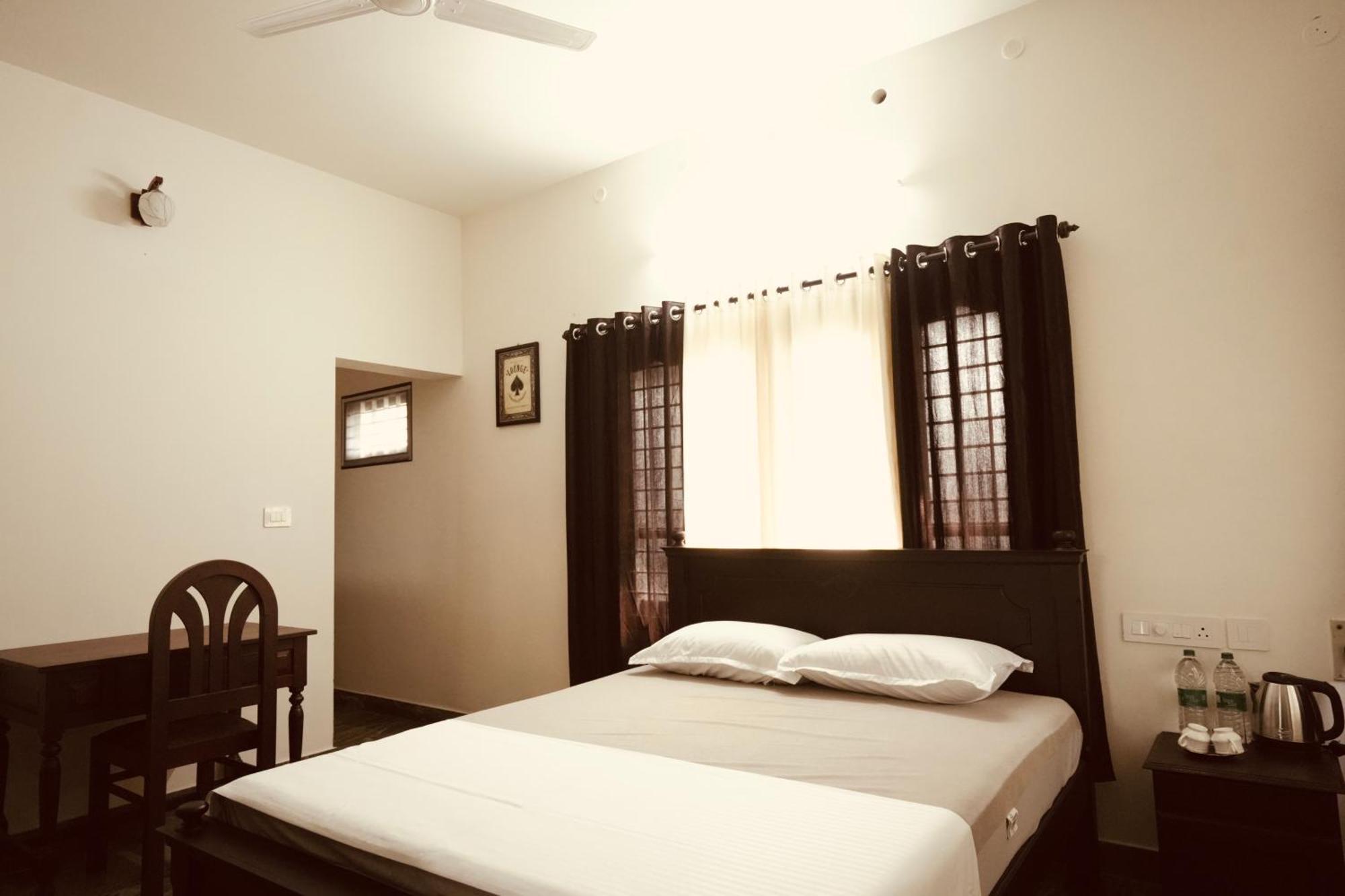 Daffodils Inn Alappuzha Luaran gambar